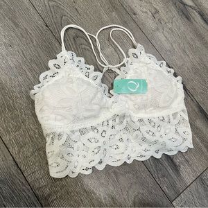 Q White Bralette in Size M